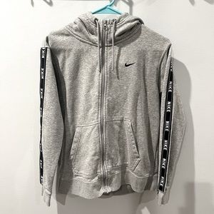 Nike Women’s Zip Up